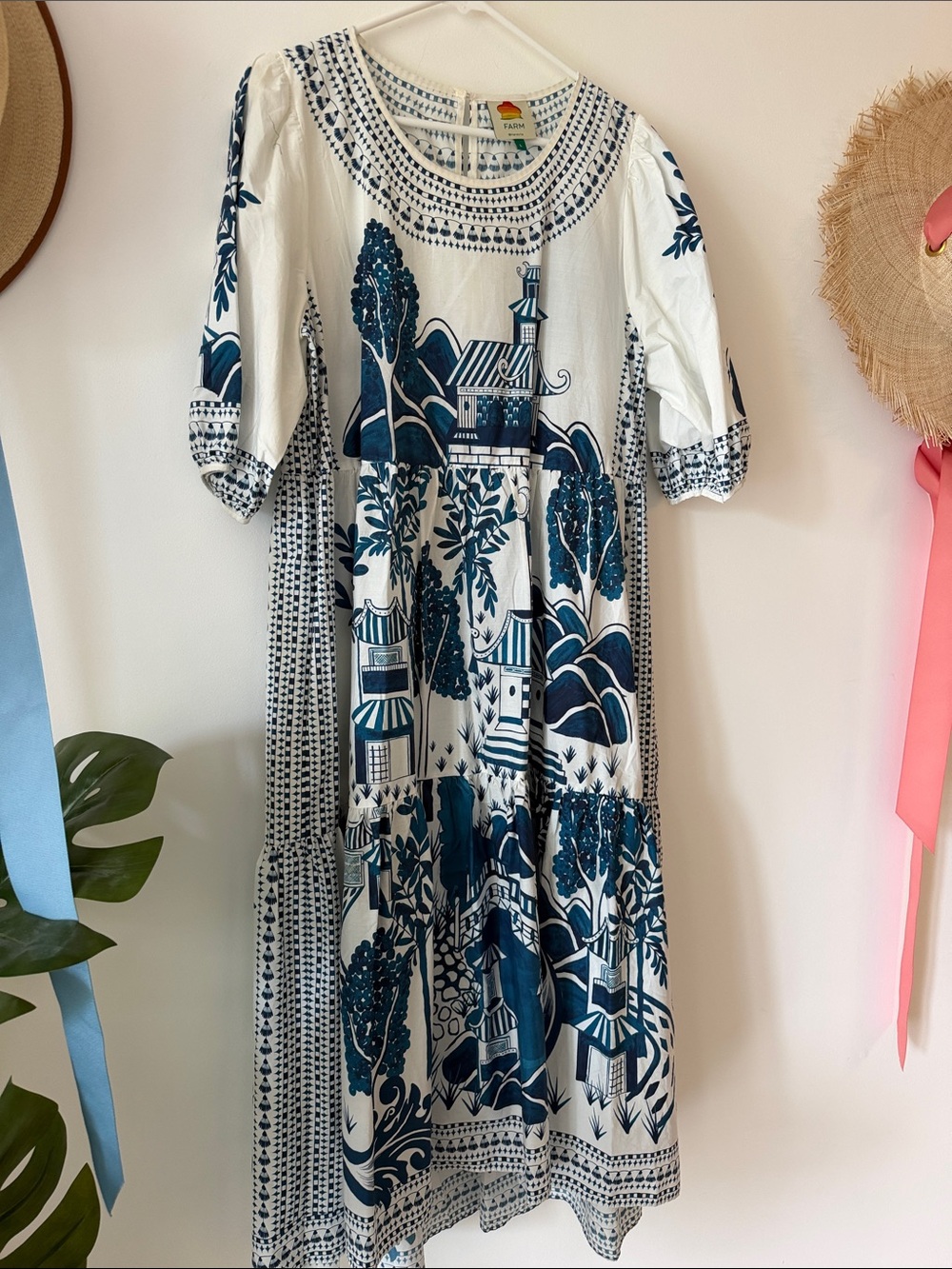 Farm Rio Sleeved Midi Dress in White and Navy - Vintage Inspired - Picture 5 of 6